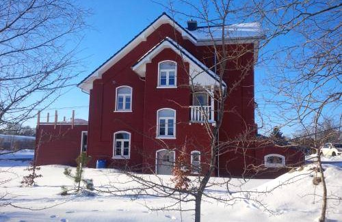 Sourbrodt House | 200 m² House ∙ 5 bedrooms ∙ 10 guests