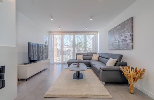 Plano House | 200 m² House ∙ 6 bedrooms ∙ 10 guests