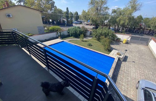 Balatonboglar House | 200 m² House ∙ 5 bedrooms ∙ 15 guests
