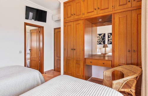 Branqueira Villa | 200 m² Villa ∙ 3 bedrooms ∙ 6 guests