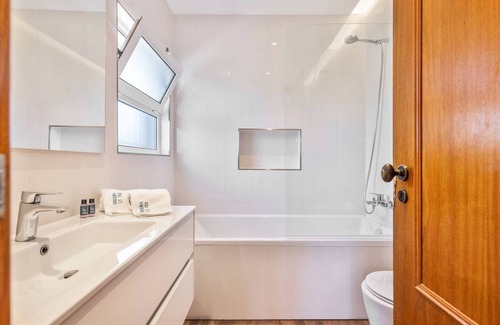 Branqueira Villa | 200 m² Villa ∙ 3 bedrooms ∙ 6 guests