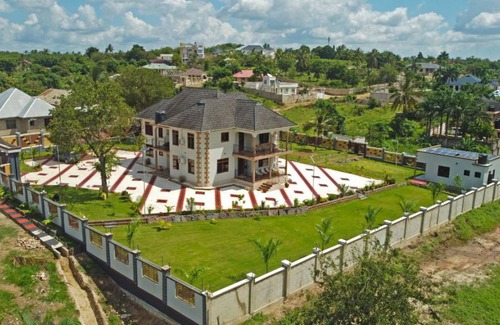 Kunduchi Villa | 200 m² Villa ∙ 5 bedrooms ∙ 10 guests