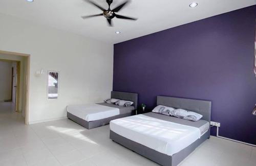 Krubong House | 2000 m² House ∙ 4 bedrooms ∙ 20 guests