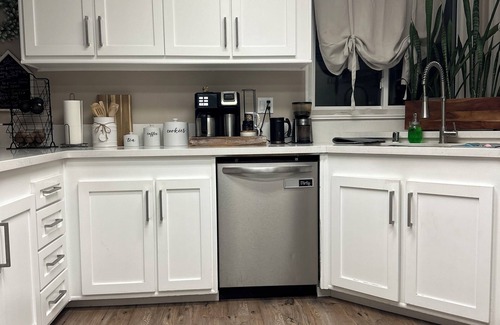Upland House | 2000 sq feet beautiful farm house home