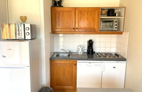 Saint-Etienne-en-Devoluy Apartment | 200m from resort center, 5th floor, balcony, tv, ski locker, 48m², Superdévoluy