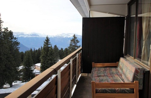 Chamrousse Apartment | 200m from ski slopes, 5th floor, balcony, tv, ski locker, 31m², Chamrousse
