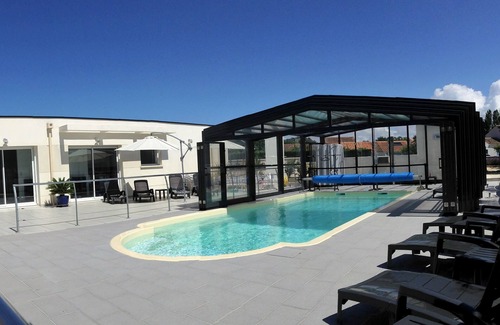 Fouras Villa | 200m from the ocean, villa "Louvois" in a residence with swimming pool .: Les Thalassiles