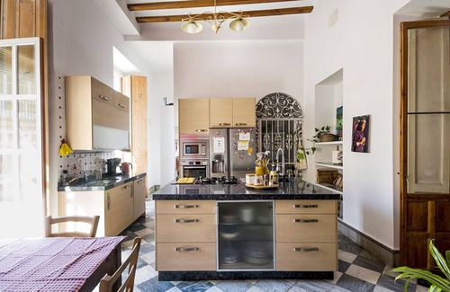 Old Town Condo | 200m2 Exquisite Family Home 19th Century Cádiz Historic District