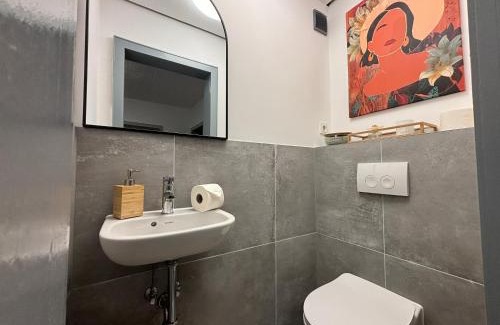 Region Hannover District Apartment | 200qm - 9 rooms - Parkplatz - 3 Bäder - MalliBase Apartments