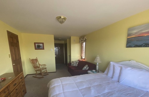 Mackinac Island Condo | 201 Great View Private Room