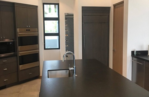 Troon North House | 2017 MODERN HOME PINNACLE PEAK GOLF COURSE