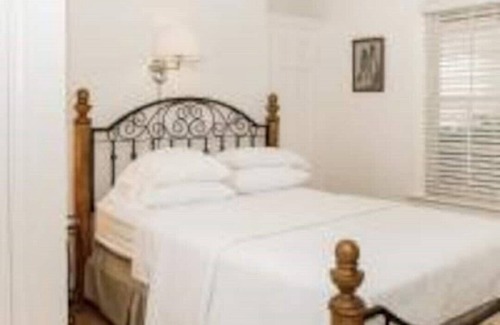 Mercersburg Bed & Breakfast | 201A & 201B - Après-Ski Suite - James Buchanan Hotel