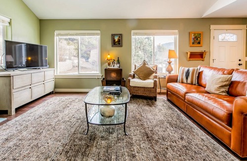 Woods Bay House | 202 m² House ∙ 3 bedrooms ∙ 6 guests