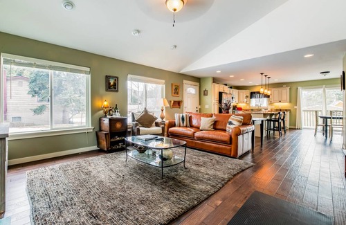 Woods Bay House | 202 m² House ∙ 3 bedrooms ∙ 6 guests