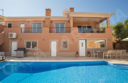 Atalaia Villa | 202 m² Villa ∙ 5 bedrooms ∙ 10 guests