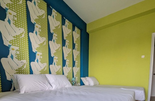 Kamena Vourla House | 202 | Okeania 3 persons 1st floor Seafront Room