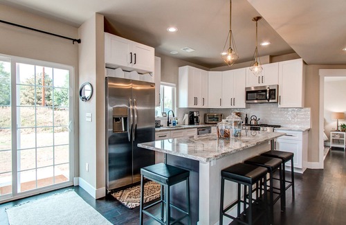 Lafayette House | 2020 built modern farmhouse professionally cleaned & sanitized. Stop inn today!