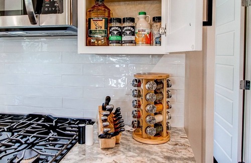 Lafayette House | 2020 built modern farmhouse professionally cleaned & sanitized. Stop inn today!