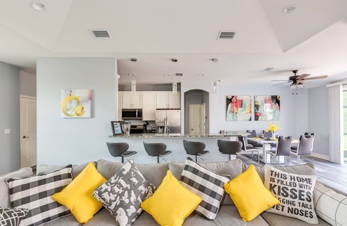 Oakland Hills House | 2020 HOUSE Salt water heated pool