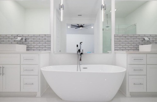 Laguna Beach Estates House | 20206 First Ave by Blue Swell