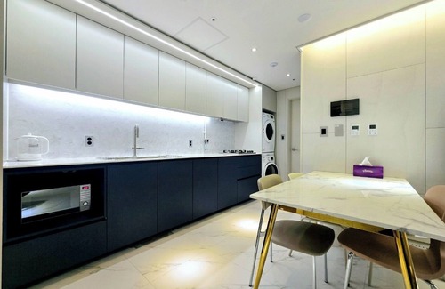 COEX Apartment | 2023 Very neat bright APT 2-Room