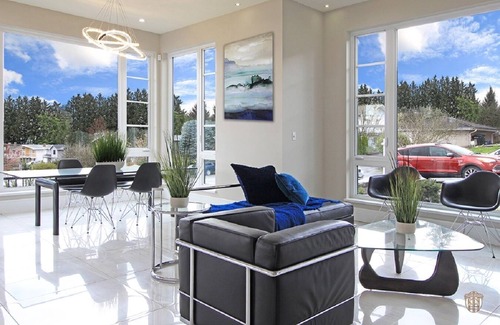 Burnaby House | 2025 Family Friendly 3 Bed Rooms house The Chateau - ST No. 00177094