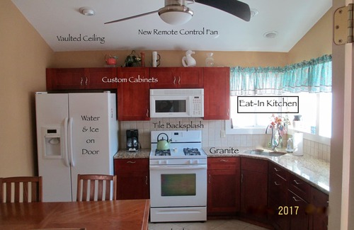 Ortley Beach House | 2025 LAVALLETTE Beach Block, Wifi, C- AC, sleeps 9, 2 Baths, 9 Houses to Beach!