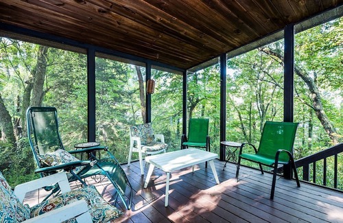 Sawyer Cottage | (2026 OPEN!) Historic Lakefront Home with 100 Feet of Private Beach!