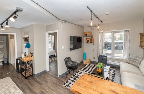 Appleton Apartment | 203 - Downtown 1 Bedroom Apartment