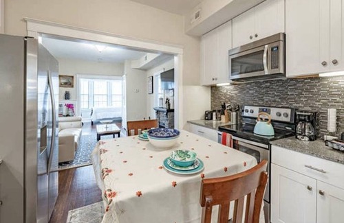 St. Louis House | #203 Historical Beautiful New Remodeled Delmar Loop❤ 2