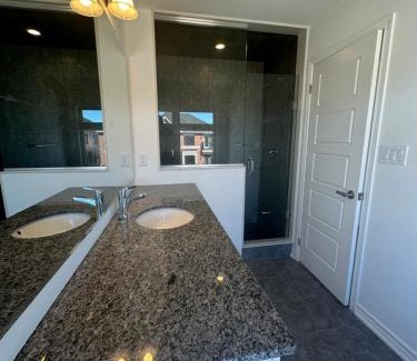 Brampton House | 204 Keppel circle Lodge