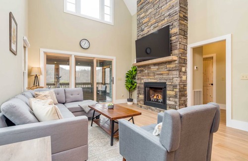 Cullowhee House | 204 m² House ∙ 3 bedrooms ∙ 6 guests