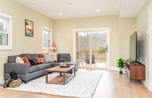 Cullowhee House | 204 m² House ∙ 3 bedrooms ∙ 6 guests