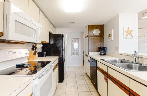 Amelia City Apartment | 204 Sailmaker