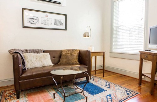 Mercersburg Bed & Breakfast | 205 - James's Room - James Buchanan Hotel