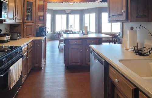 Jefferson City House | 205 m² House ∙ 4 bedrooms ∙ 10 guests