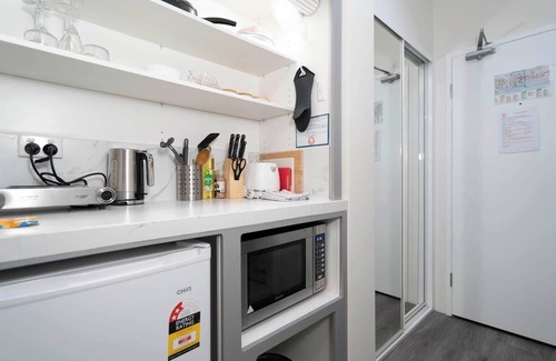 Perth Central Business District Apartment | 206 Funky Executive Studio CBD A/C