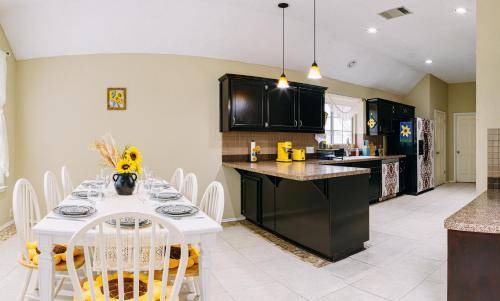 Katymead House | 208 m² House ∙ 4 bedrooms ∙ 12 guests