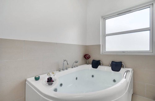Nr. Lyngby House | 209 m² House ∙ 4 bedrooms ∙ 12 guests