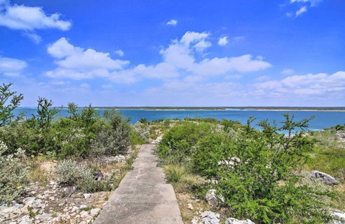 Amistad National Recreational Area House | 209 m² House ∙ 4 bedrooms ∙ 7 guests