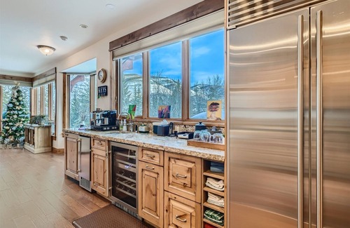 Highland Meadows House | 2095 Vermont Rd., West Vail Home -Hot Tub on Deck, Chef`s Kitchen, and Great Views!