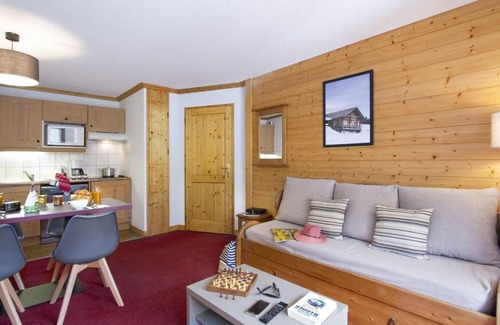 Praz-sur-Arly Apartment | 20m from resort center, fitness, swimming pool, balcony, tv, ski locker, 38m²