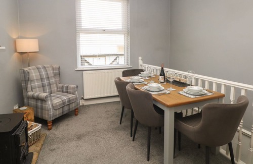 Dobcross House | 21 CHEW VALLEY ROAD, pet friendly, with open fire in Greenfield