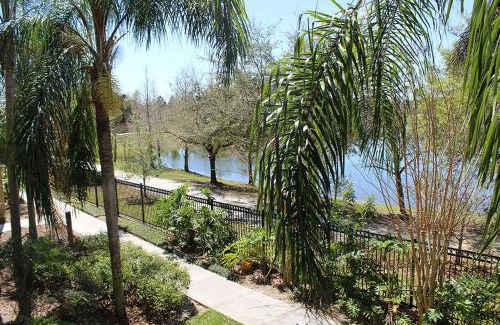 Florida Central Atlantic Coast House | 210 Disney Universal Convention Center