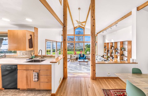 Bellingham House | 210 m² House ∙ 3 bedrooms ∙ 7 guests