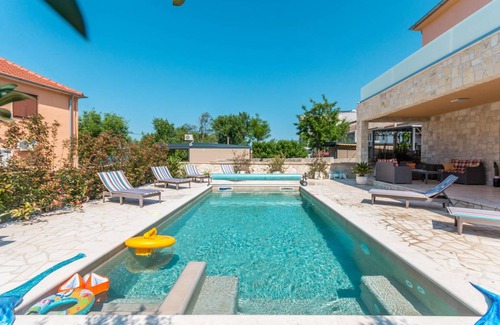 Turanj House | 210 m² House ∙ 3 bedrooms ∙ 6 guests