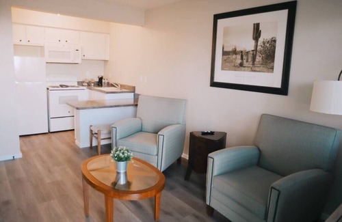 Mesa Apartment | 214 Cozy and stylish one bedroom -2 Beds - Pool!