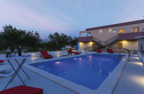 Kastel Stafilic House | 214 m² House ∙ 7 bedrooms ∙ 16 guests