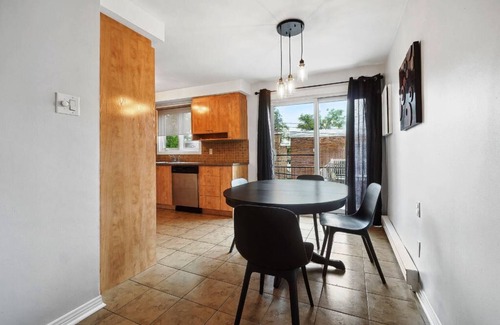 Nouveau-Rosemont Apartment | #219 Spacious & With 2 Balconies