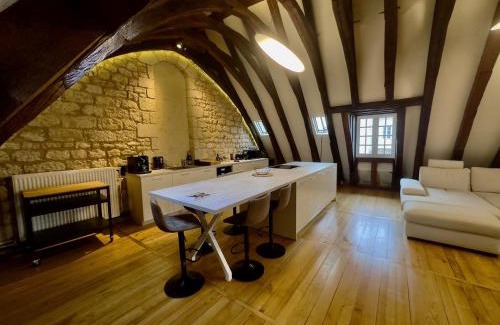 Poitiers Apartment | 22 3 kings